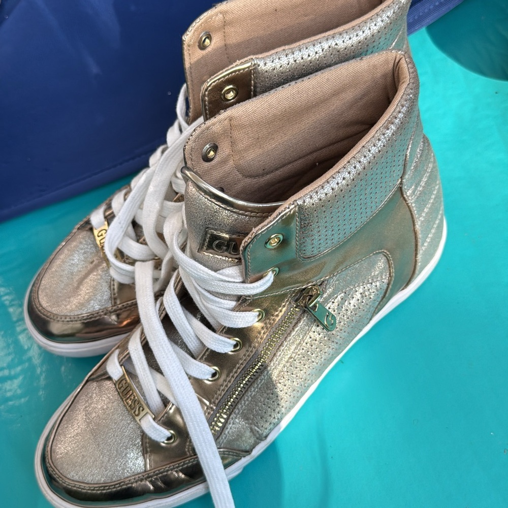 Guess Metallic Gold High-Top Sneakers Women’s Size 9 Zip Lace-Up